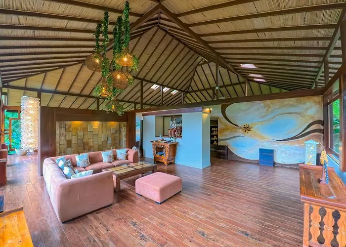 4 star hotel: Lost Iguana Resort And Spa